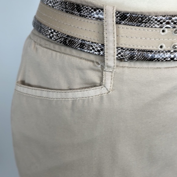 WHBM pencil skirt with an animal print trimmed belt in size 0. - Picture 2 of 7